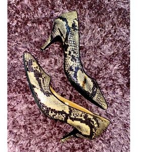 Snake texture heels